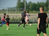 Laatste training S.K.N.W.K. JO10-1 van seizoen 2022-2023 (partijtje tegen de ouders) (83/165)